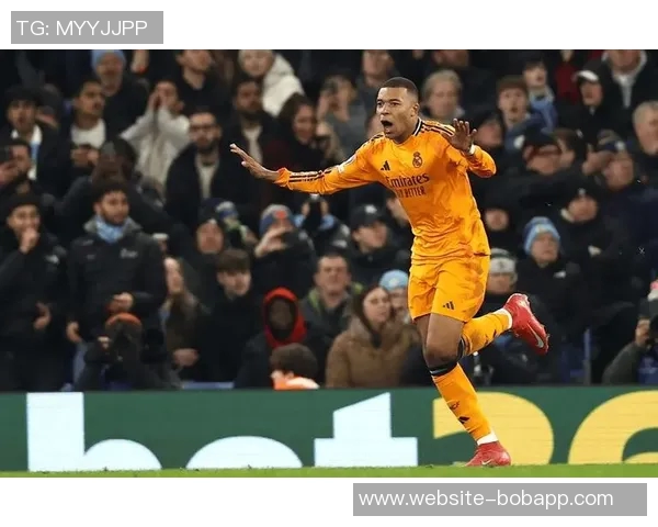 姆巴佩左手无名指骨折仍将出战曼城比赛状态引人关注