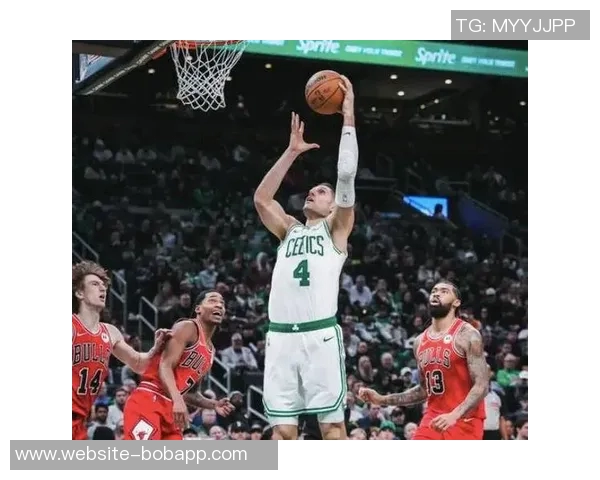 多诺万谈武切维奇渴望加盟季后赛球队绿军是理想选择我为他感到高兴