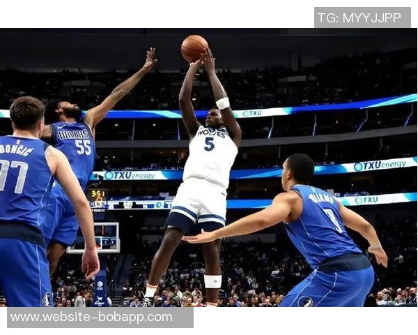 姜贺三分球表现出色5投3中贡献13分4篮板6助攻正负值高达21