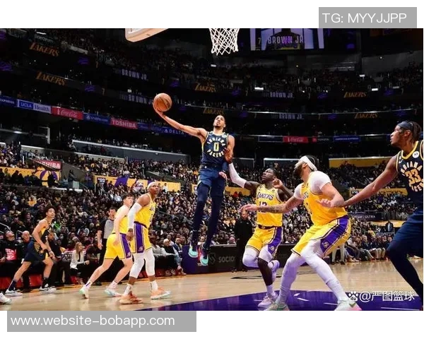 浓眉称赞瑞安内姆哈德表现出色应获今晚比赛用球荣誉